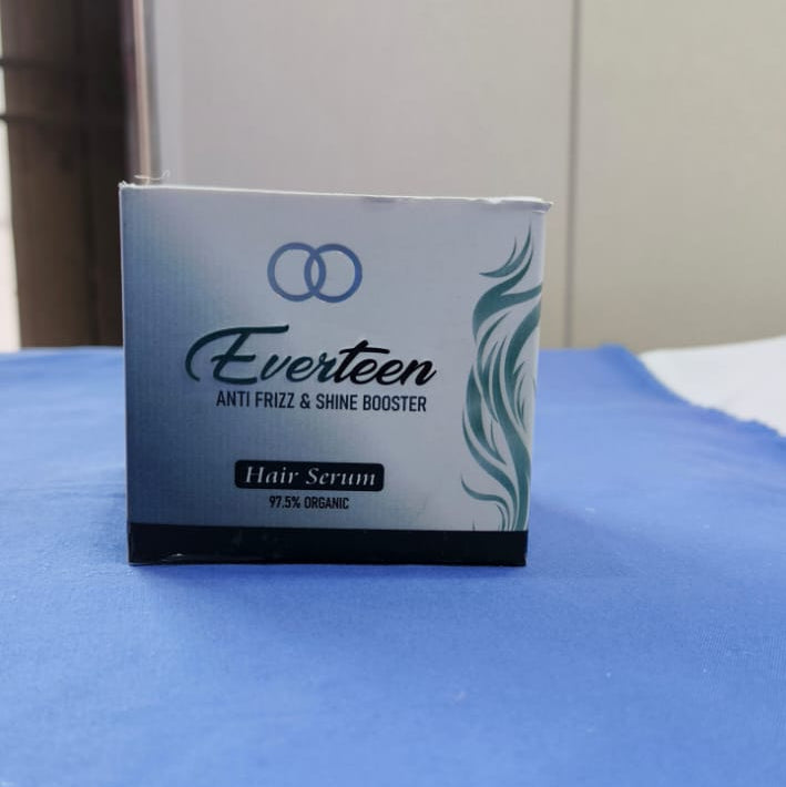 Everteen Anti-Frizz Shine Booster Hair Serum (50 g)